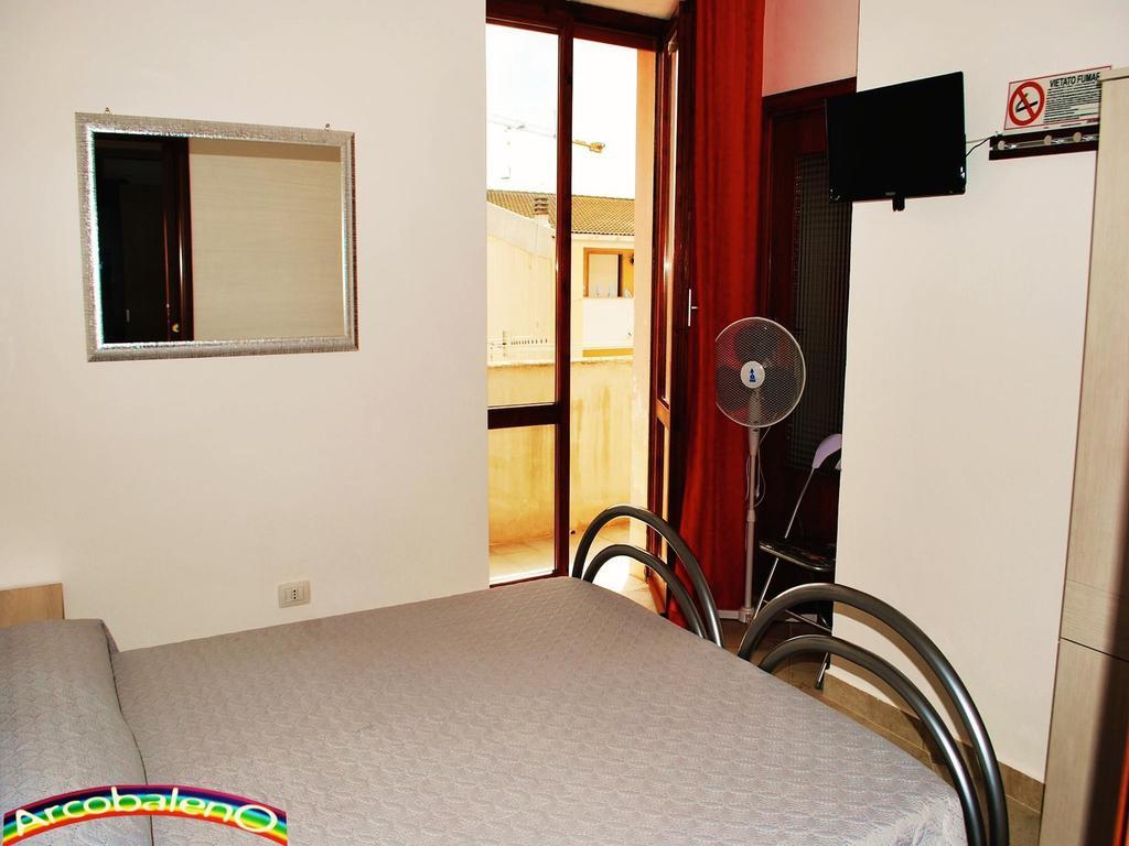 Il Nuovo Arcobaleno Bed & Breakfast Alghero Luaran gambar